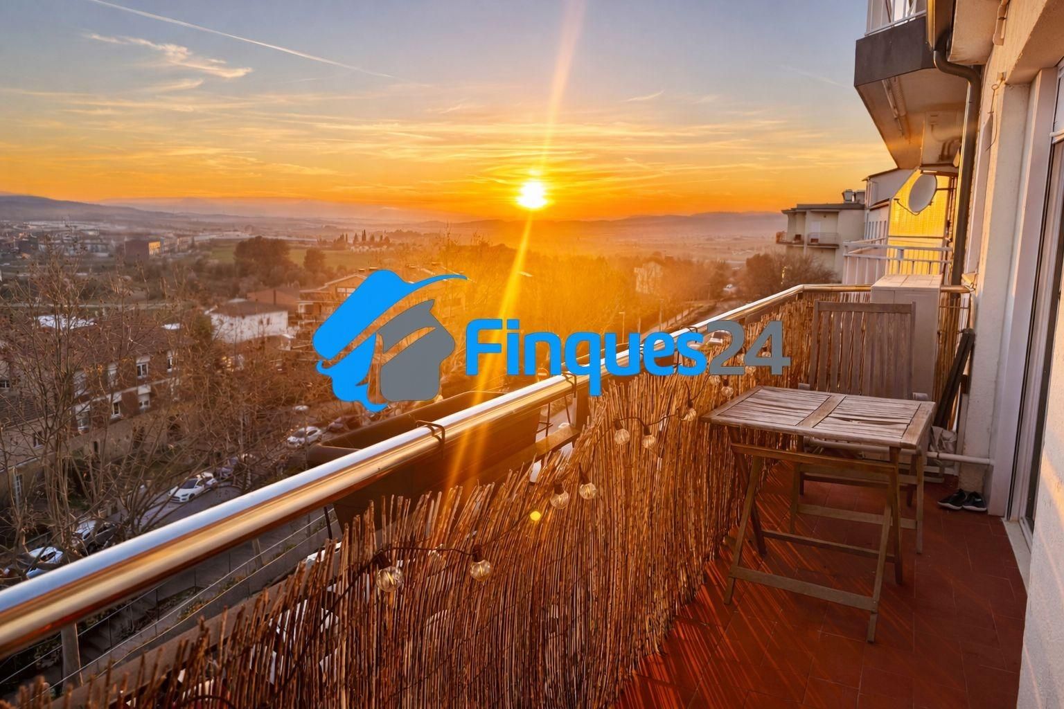 Terrasse von Wohnung zur Miete in Artés