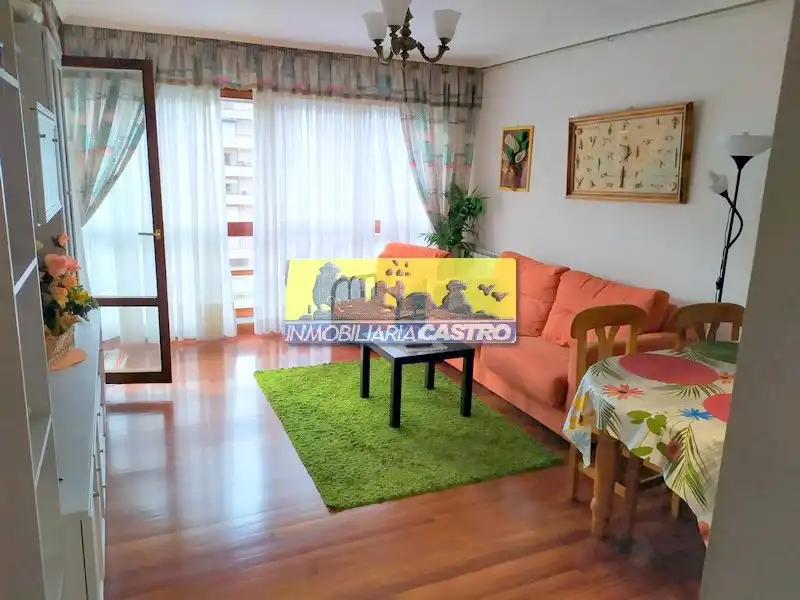 Wohnzimmer von Wohnung zur Miete in Castro-Urdiales mit Heizung, Möbliert und Balkon