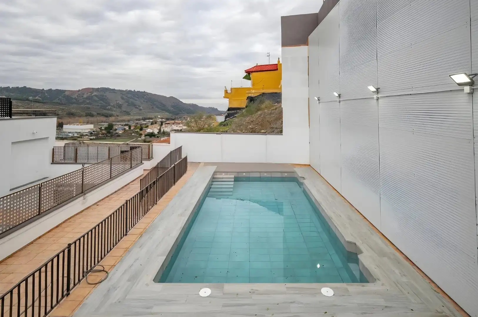 Piscina de Pis en venda en Cenes de la Vega amb Aire condicionat, Calefacció i Terrassa