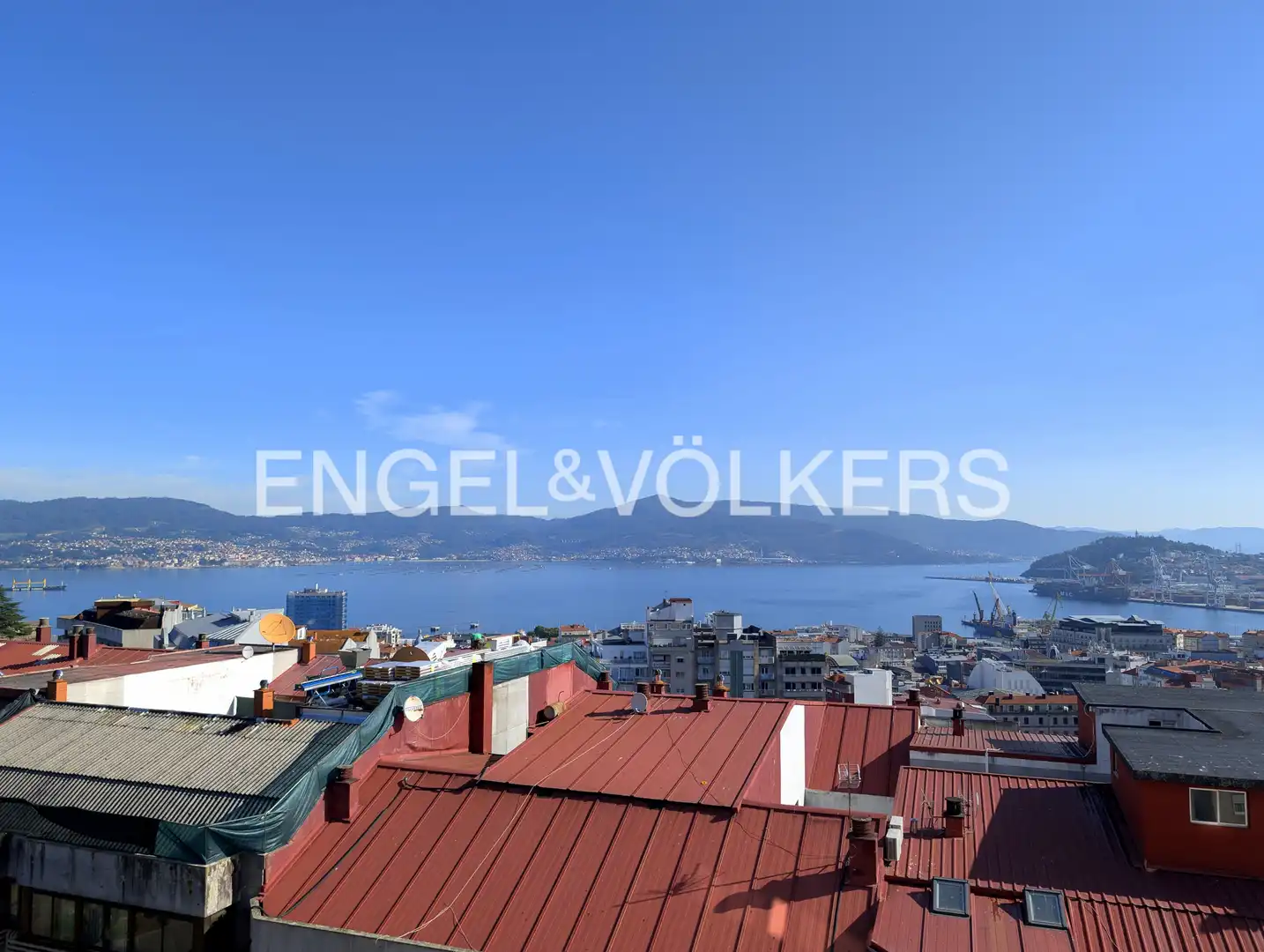 Terraza de Piso de alquiler en Vigo  con Calefacción