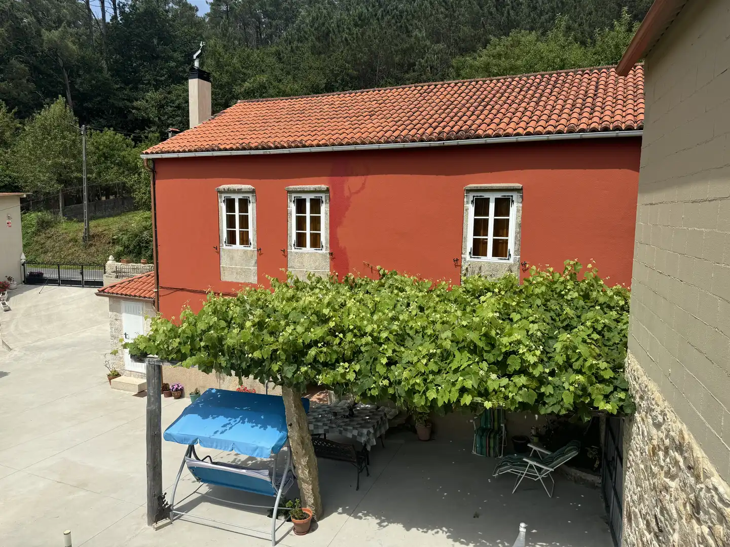 Vista exterior de Finca rústica en venta en Outes con Calefacción, Jardín privado y Terraza