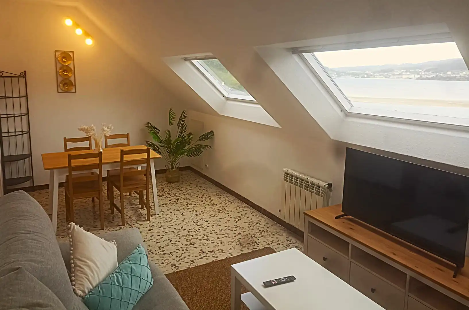 Wohnzimmer von Gebäude zum Verkauf in Mañón