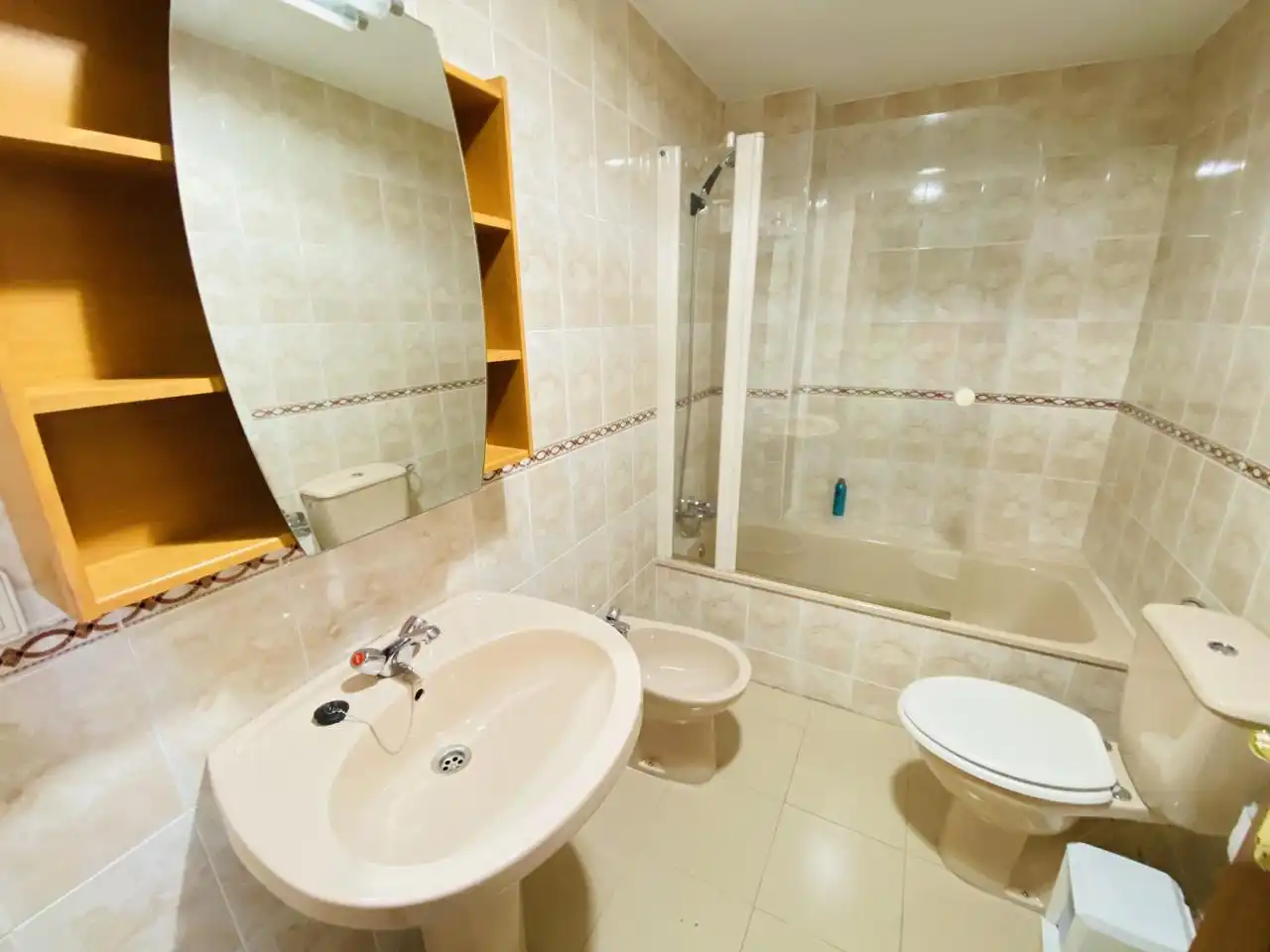 Piso con terraza en venta en Maria Teresa De Léon, imagen 24