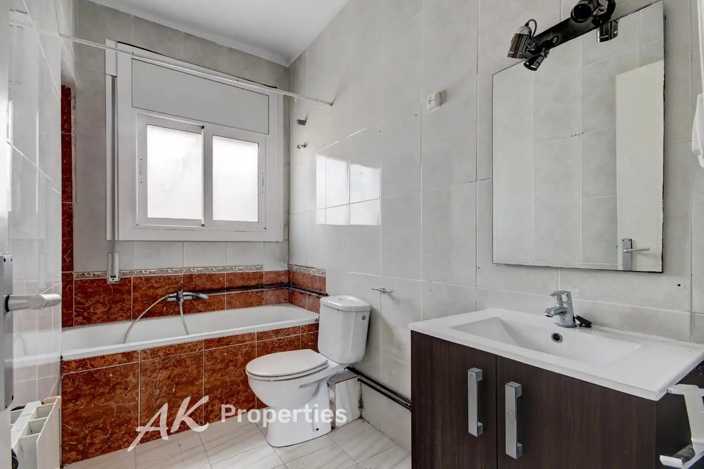 Baño de Casa o chalet en venta en Castelldefels con Calefacción, Jardín privado y Terraza