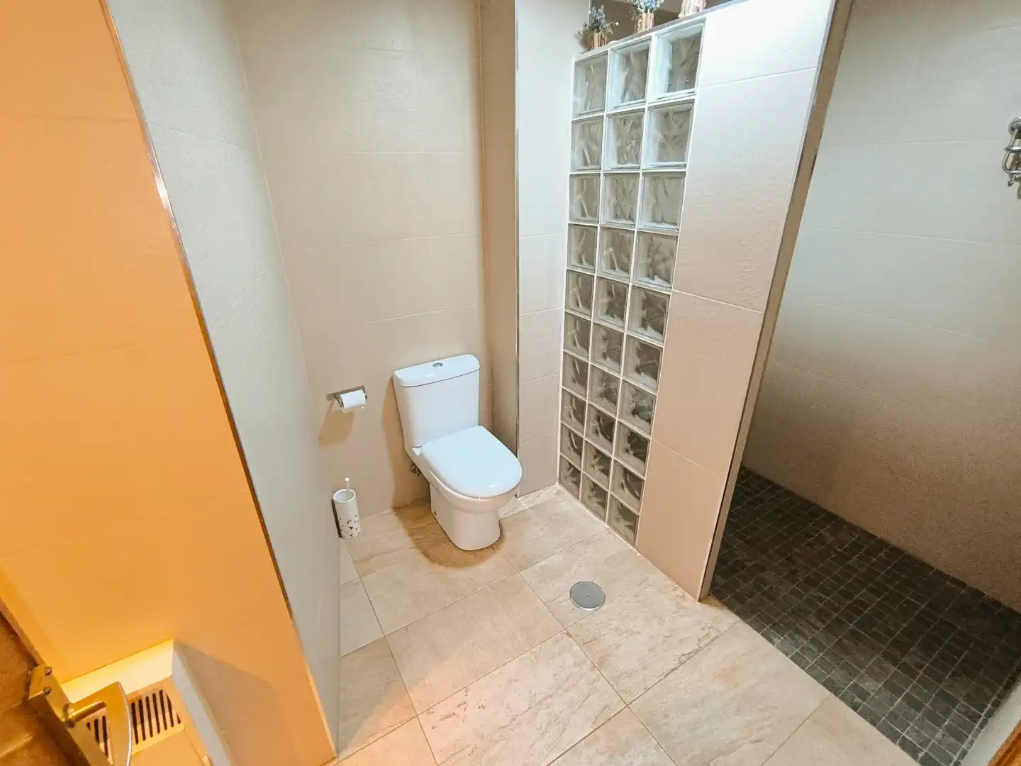 Baño de Piso en venta en Palencia con Calefacción, Parquet y Terraza