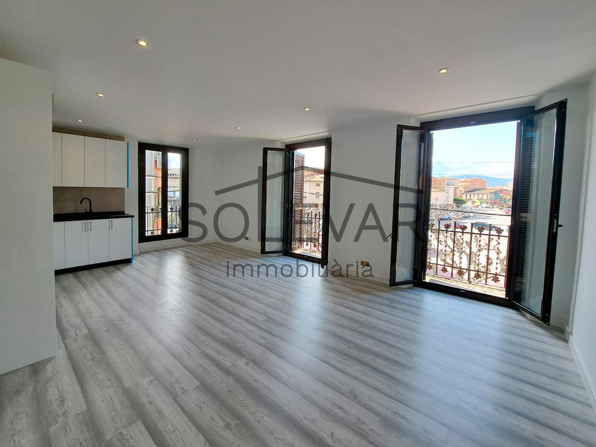 Sala de estar de Piso en venta en Tremp con Parquet, Terraza y Balcón
