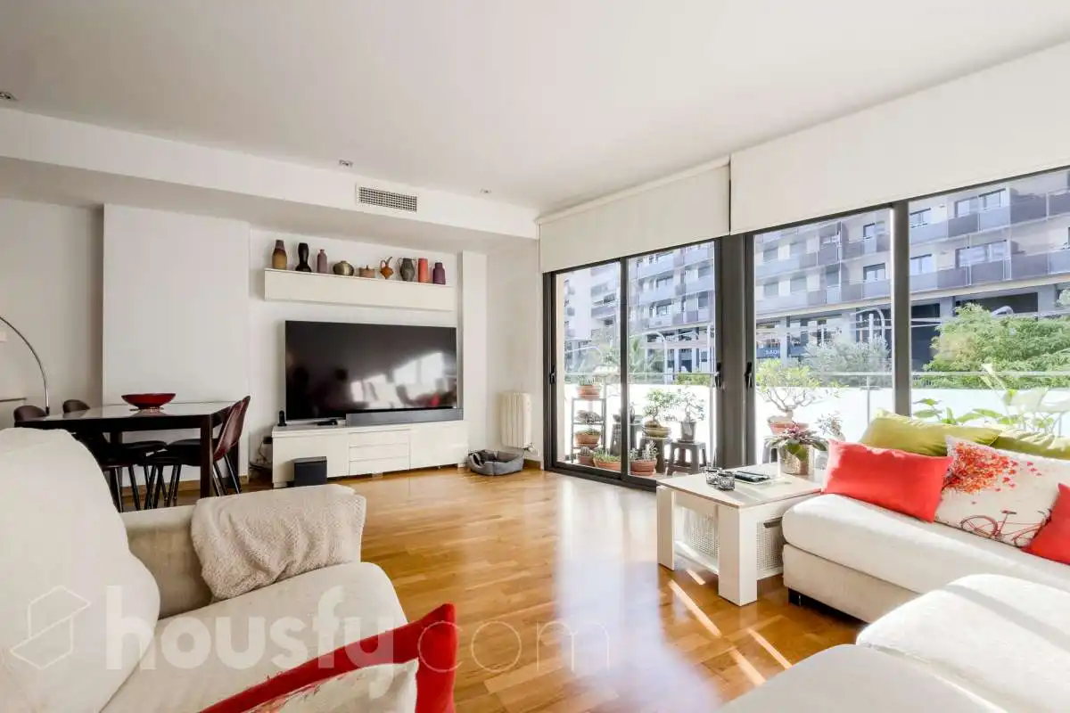 Sala de estar de Casa o chalet en venta en Barcelona con Aire acondicionado, Calefacción y Jardín privado