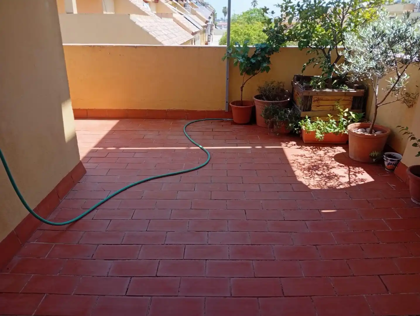 Terraza de Casa adosada en venta en Alcalá de Guadaira con Aire acondicionado, Calefacción y Terraza