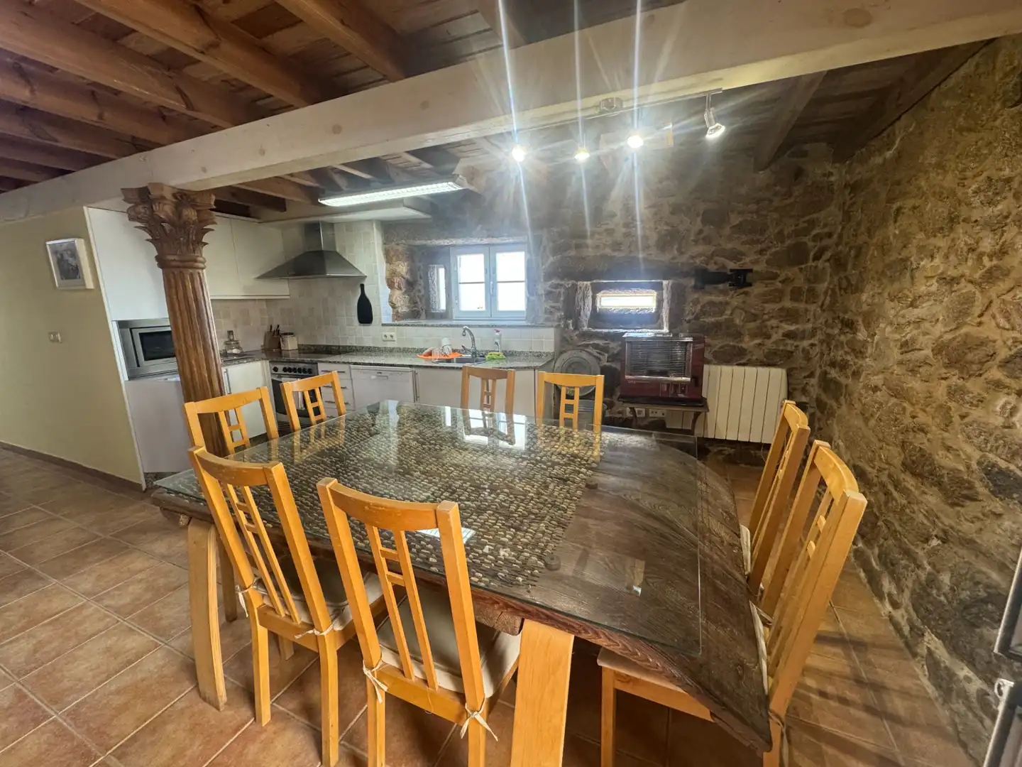 Cuina de Casa o xalet en venda en Muros amb Terrassa