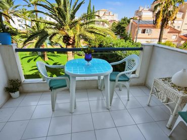 Studio mit Pool zum Verkauf in Las Marinas / Les Marines