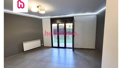 Foto 5 de Pis en venda a Calle San Rafael, Sant Pere de Torelló, Barcelona