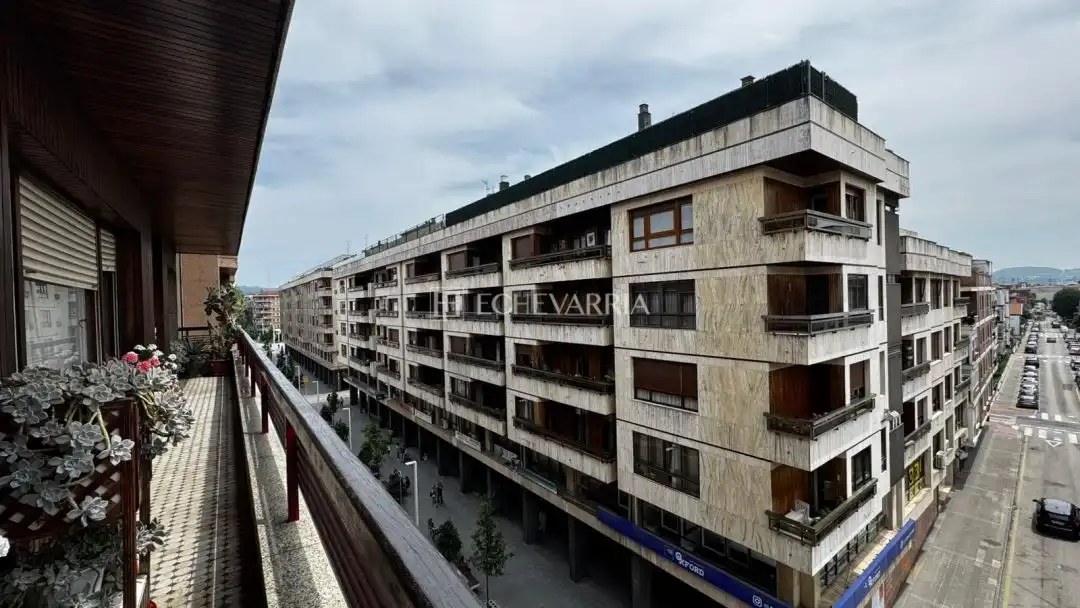 Pis amb ascensor en venda a Las Arenas, imagen 4