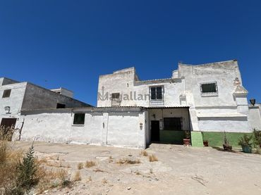 Casa con giardino in vendita a Las Palmeras - Dehesilla