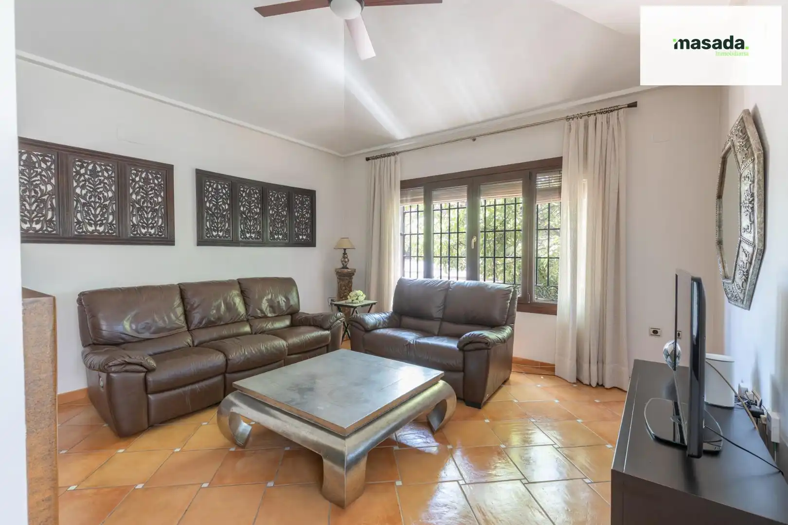 Sala de estar de Casa o chalet en venta en Vegas del Genil con Calefacción, Jardín privado y Piscina