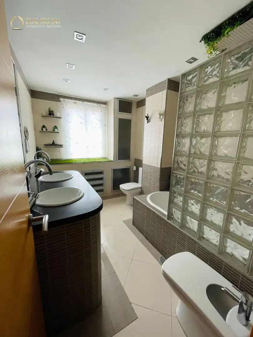 Bathroom of Detached homes for sale in Umbrete  with Air Conditioner, Heating and Terrace