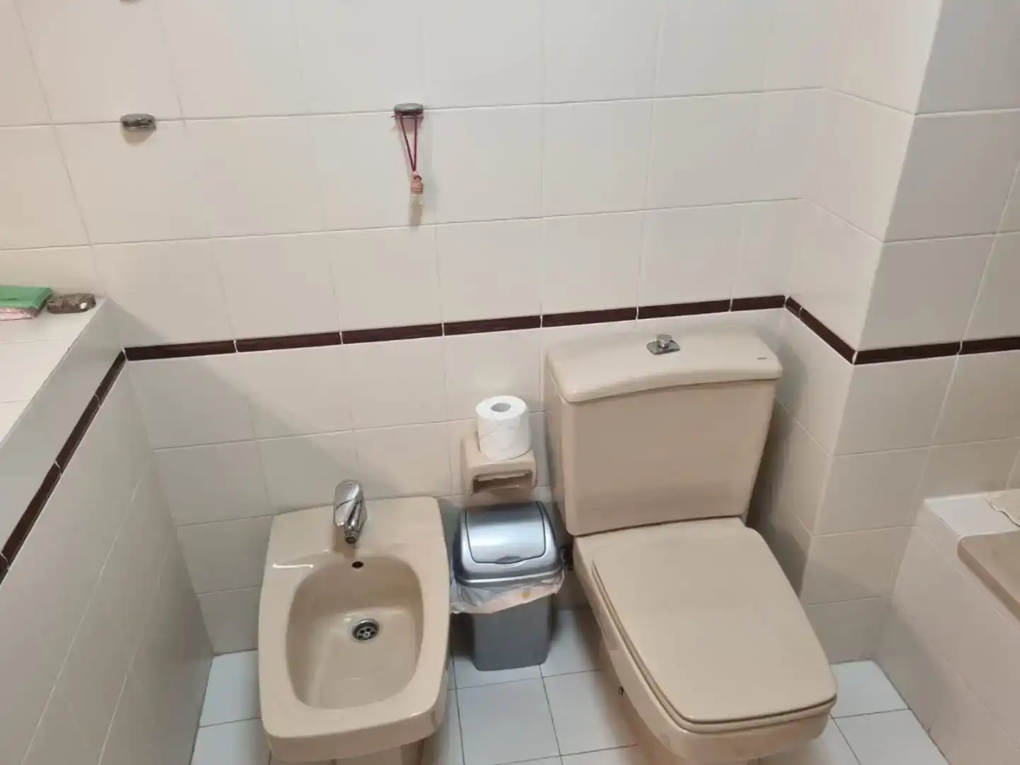 Bany de Pis en venda en A Coruña Capital  amb Jardí privat, Parquet i Piscina