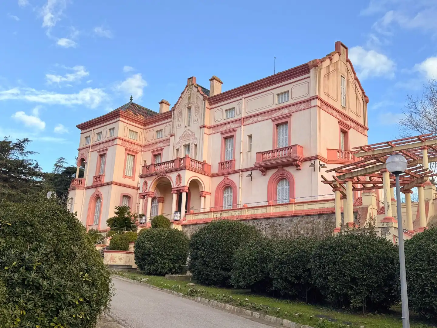 Vista exterior de Edificio en venta en Llançà