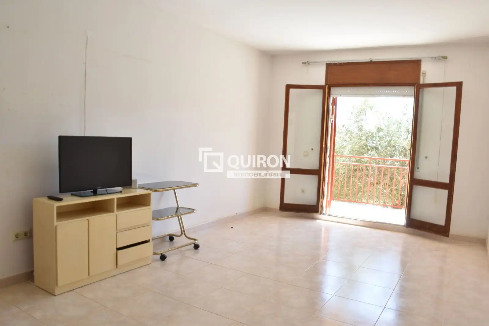 Sala d'estar de Casa o xalet en venda en El Vendrell amb Calefacció i Traster