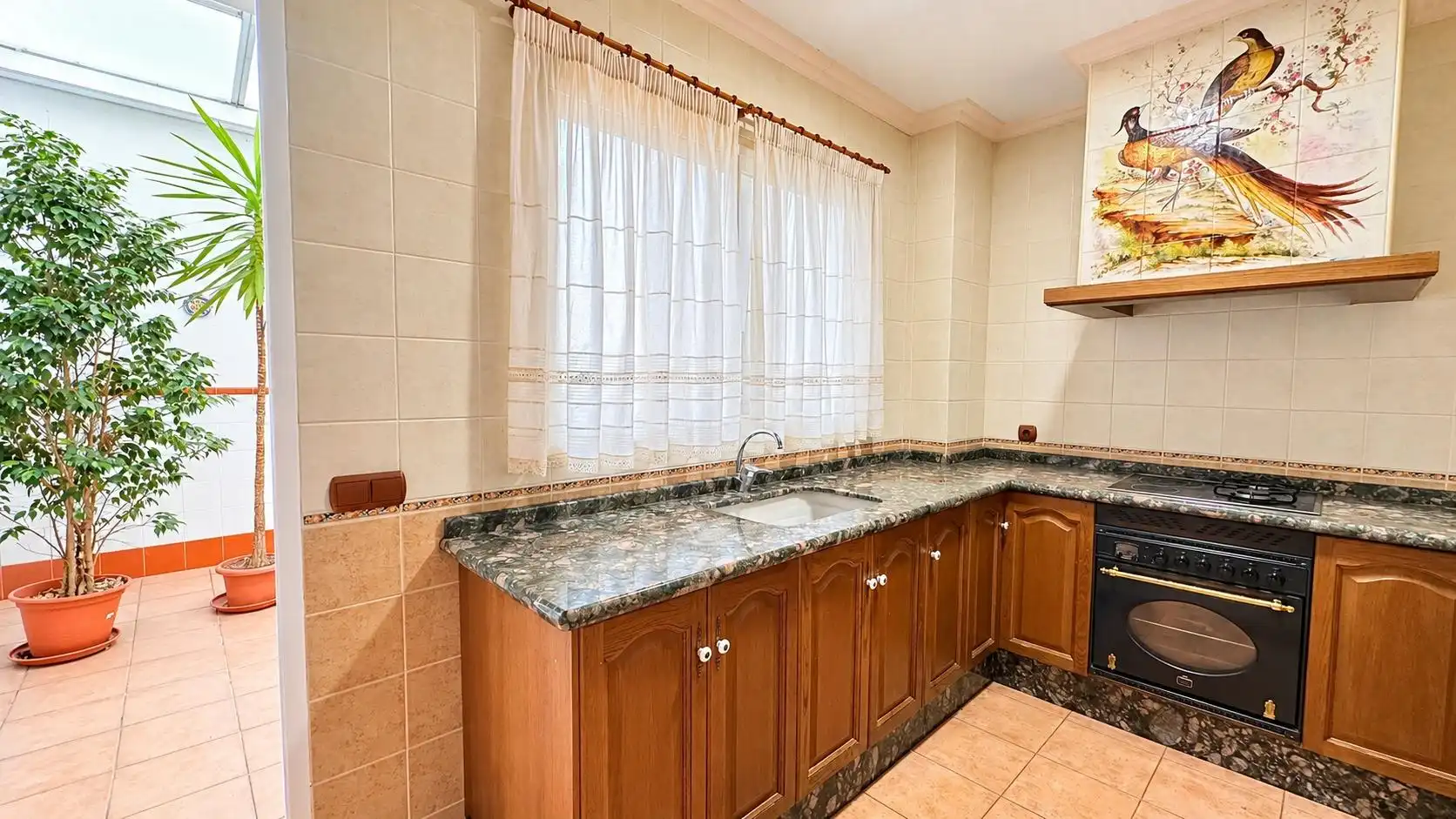 Cocina de Casa o chalet en venta en L'Alcúdia con Aire acondicionado, Terraza y Trastero
