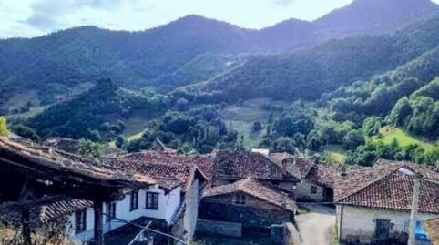 Foto 2 de Casa o xalet en venda a Vega de Liébana, Cantabria