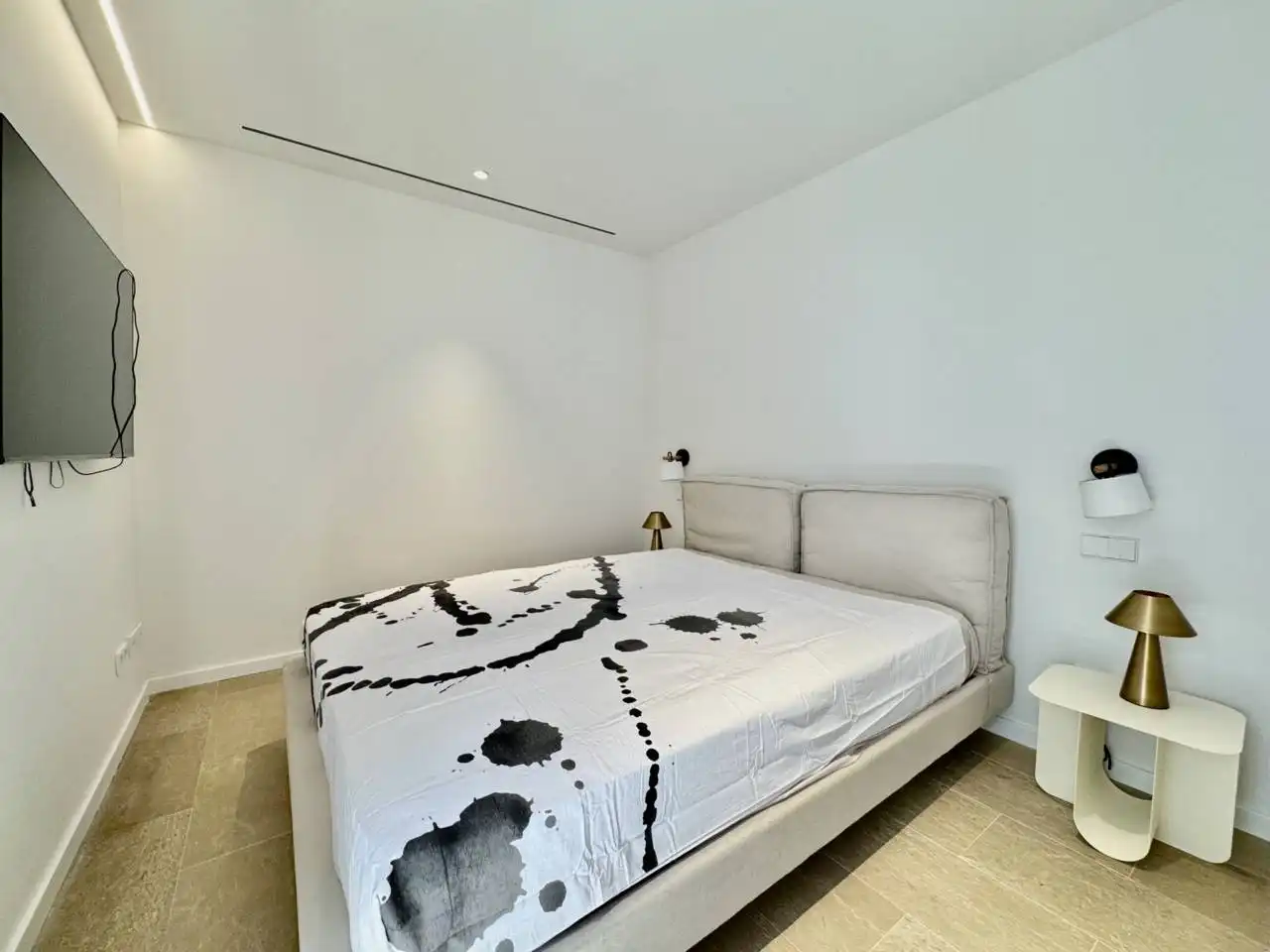 Schlafzimmer von Wohnung zur Miete in Centre