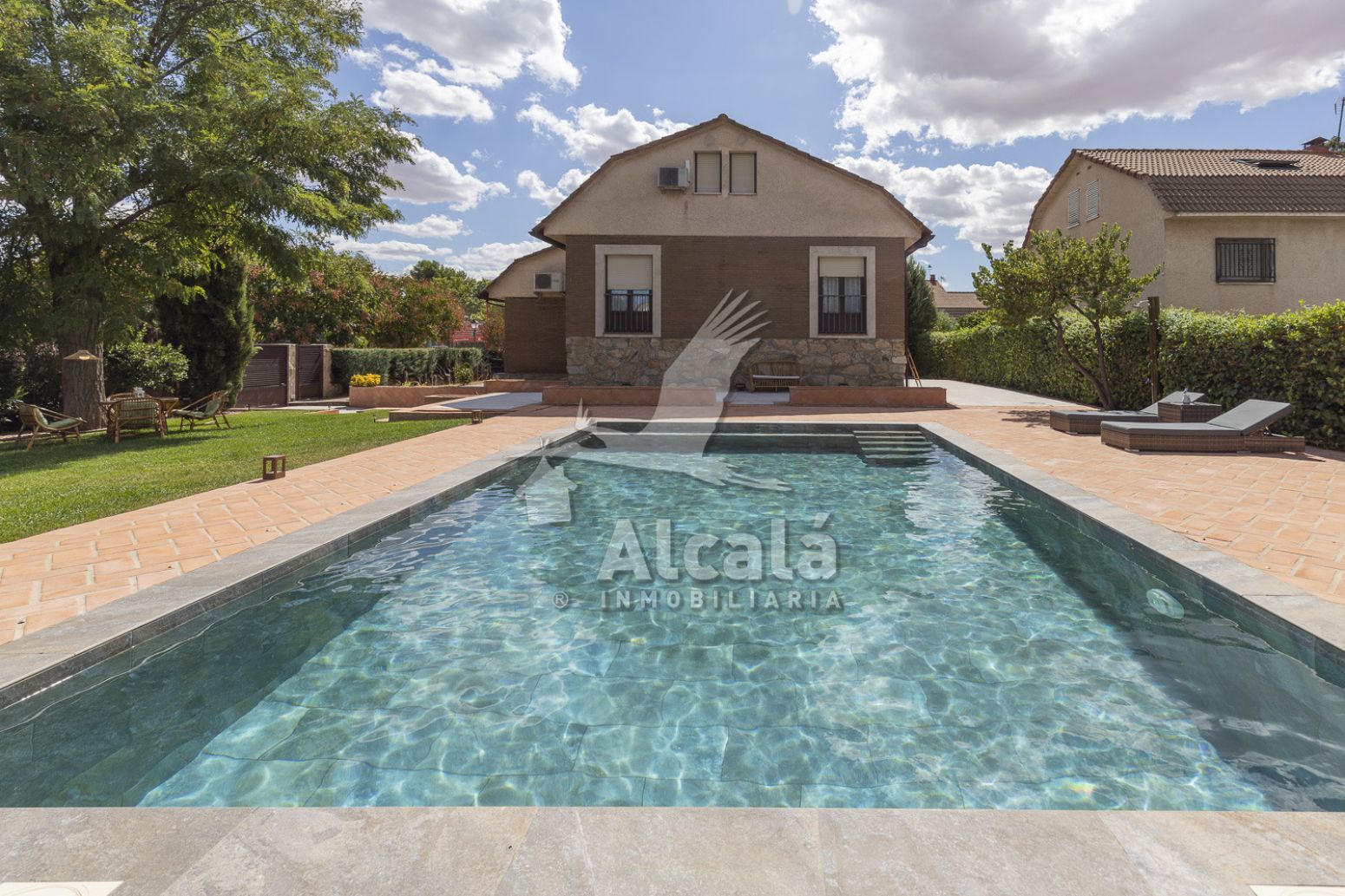 Piscina de Casa o xalet en venda en Azuqueca de Henares amb Aire condicionat, Calefacció i Piscina