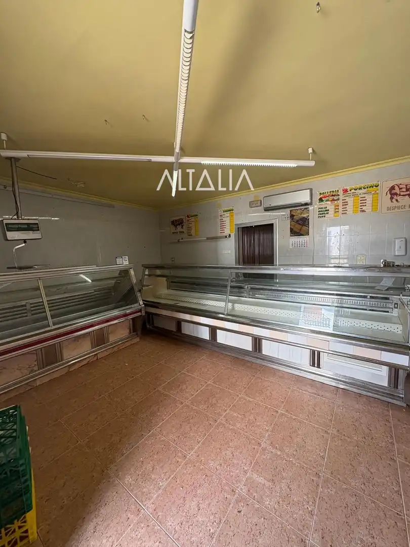 Industrial buildings for sale in Los Hinojosos  
