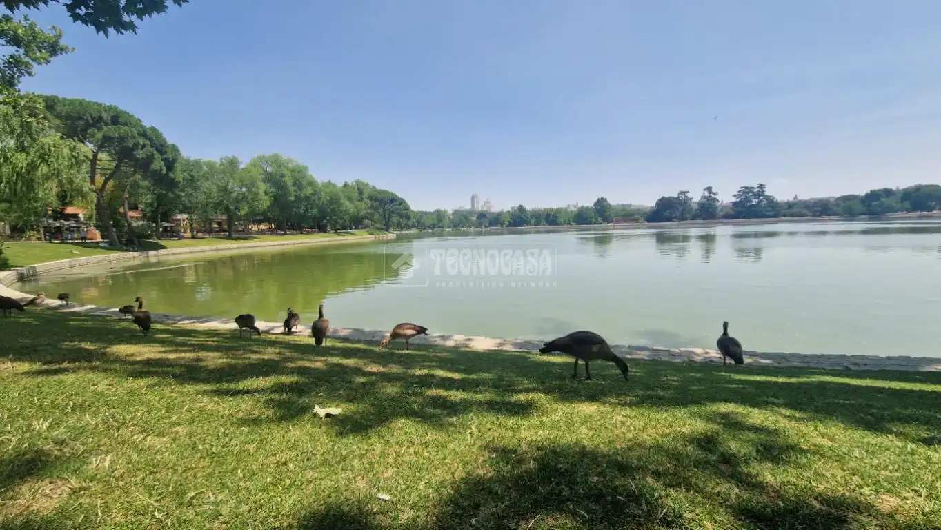 Vista exterior de Piso en venta en Madrid