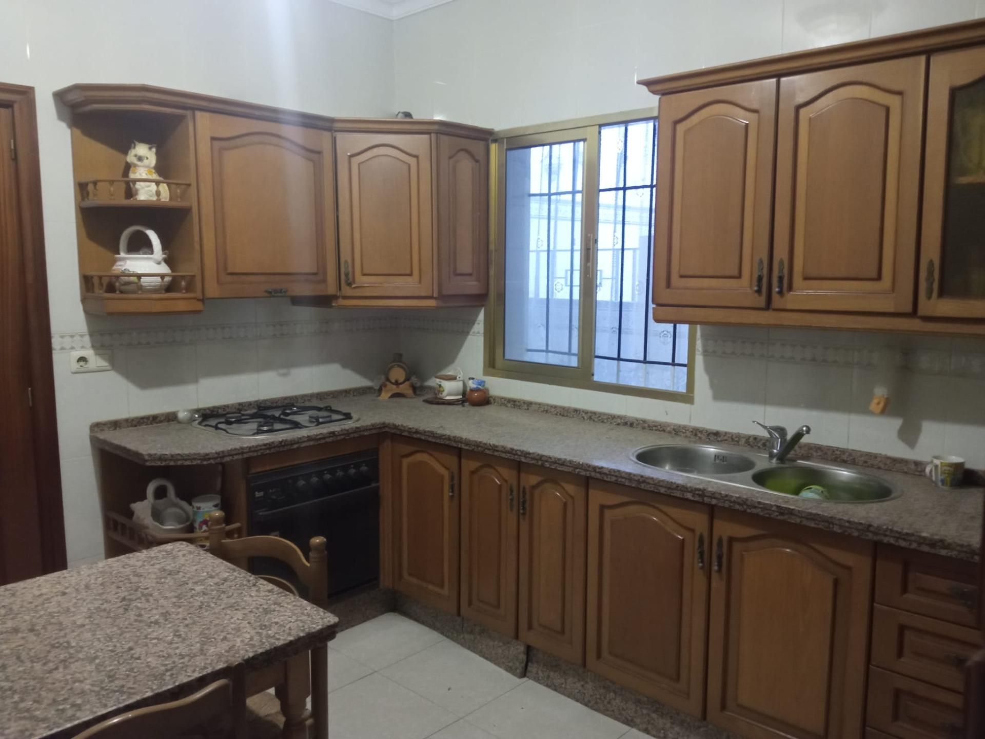 Cuina de Casa o xalet en venda en  Córdoba Capital amb Aire condicionat