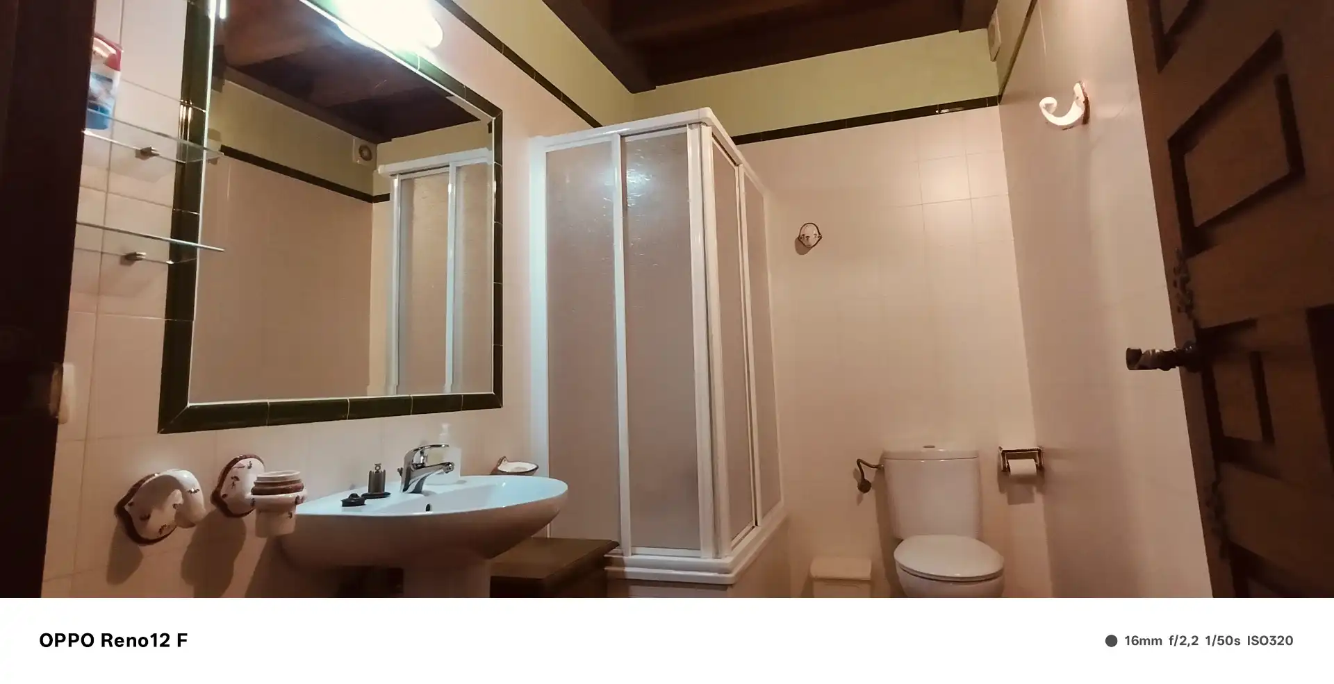 Bathroom of Country homes for sale in Cuacos de Yuste  with Air Conditioner, Heating and Furnished