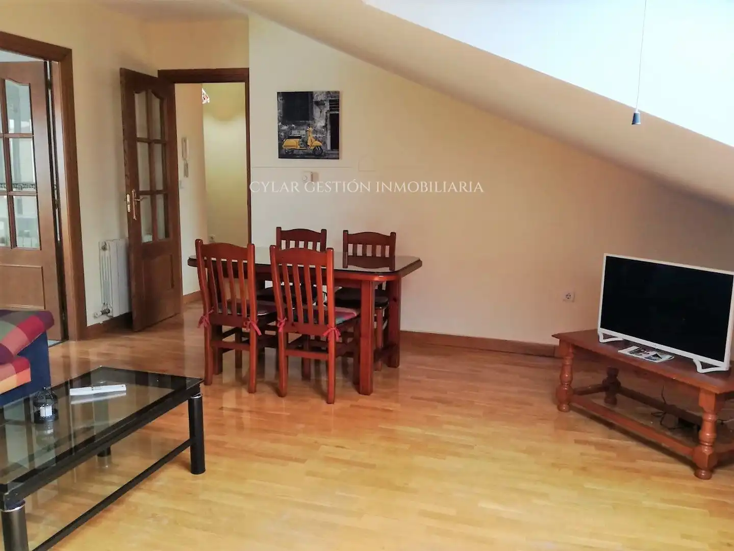 Dining room of Flat for rent in Salamanca  with Heating, Parquet flooring and Furnished