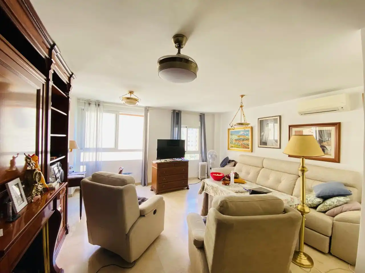 Living room of Flat for rent in Granada  with Air Conditioner