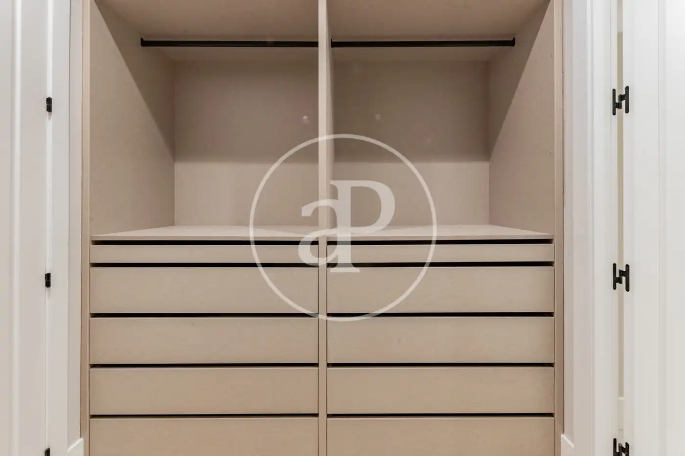 Habitación de Piso en venta en Madrid con Aire acondicionado, Calefacción y Trastero