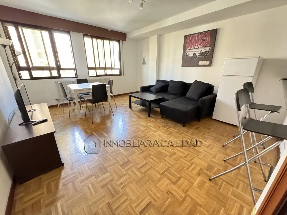 Sala de estar de Piso de alquiler en Burgos con Calefacción, Trastero y Amueblado