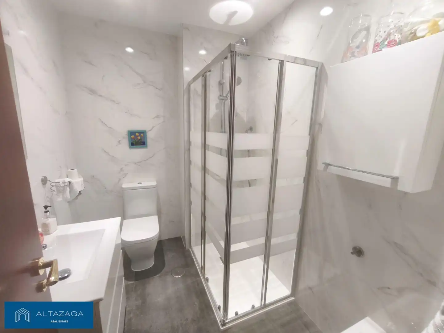 Bathroom of Flat for sale in Alcobendas  with Heating, Private garden and Storage room
