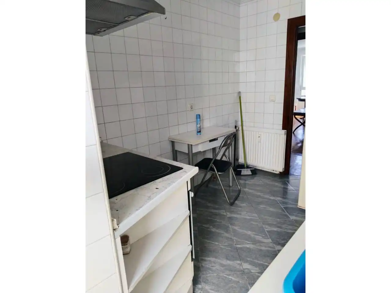 Kitchen of Flat for rent in Burgos  with Heating, Parquet flooring and Terrace