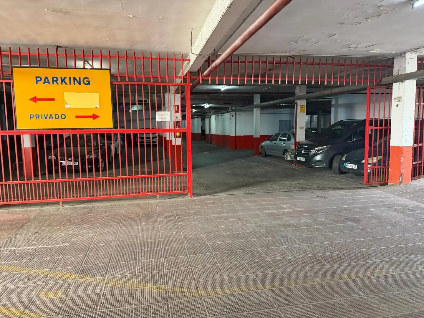 Aparcament de Pis en venda en Benalmádena amb Aire condicionat, Terrassa i Traster