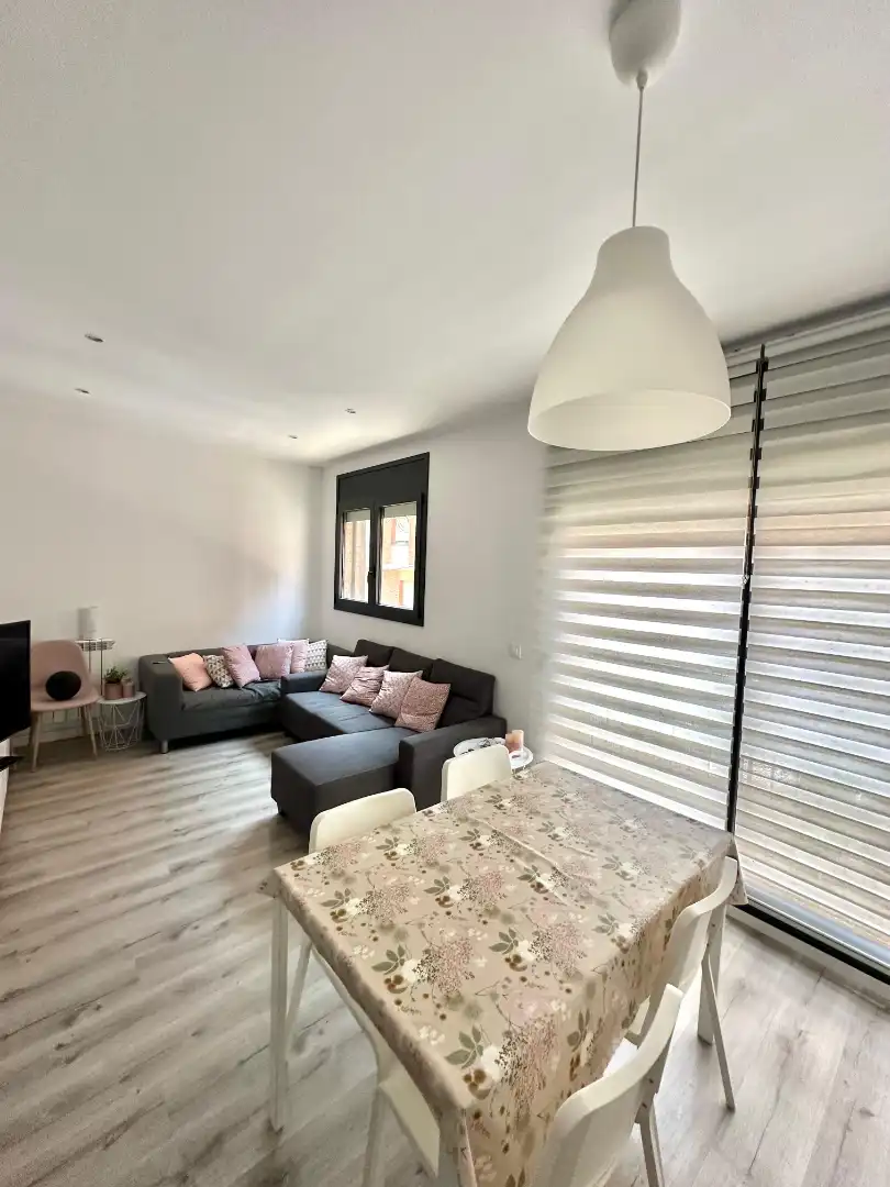 Living room of Detached homes for sale in Santa Coloma de Gramenet  with Air Conditioner, Heating and Parquet flooring