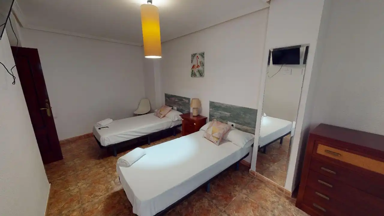 Habitación de Edificio en venta en Jaén