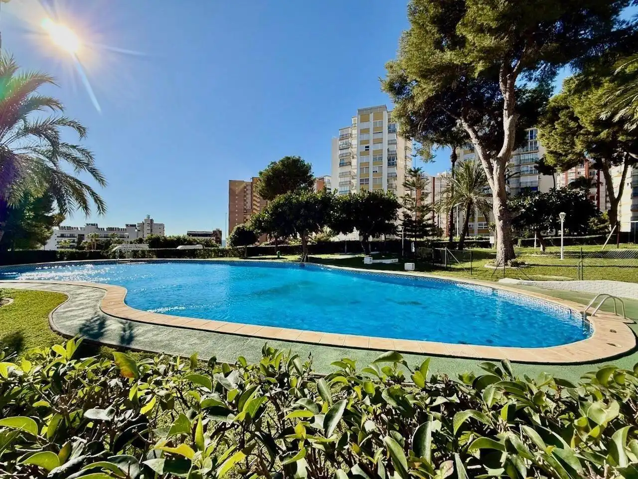 Piscina de Apartament en venda en Benidorm amb Terrassa i Piscina comunitària