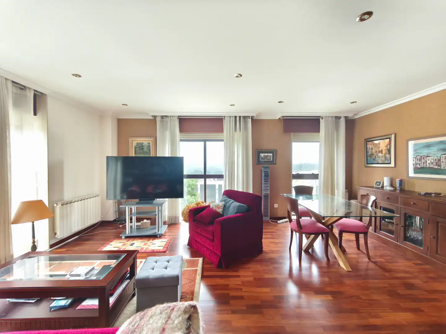 Sala de estar de Piso en venta en Ames con Calefacción, Terraza y Trastero