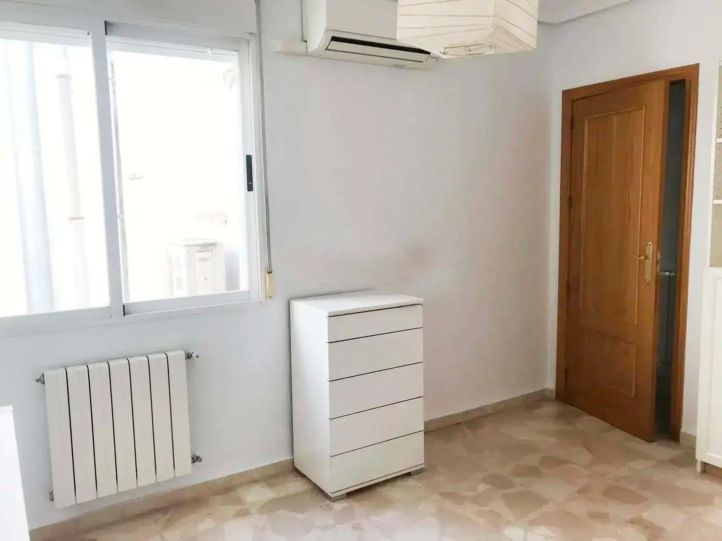 Schlafzimmer von Maisonette zum Verkauf in Albacete mit Klimaanlage, Heizung und Abstellraum