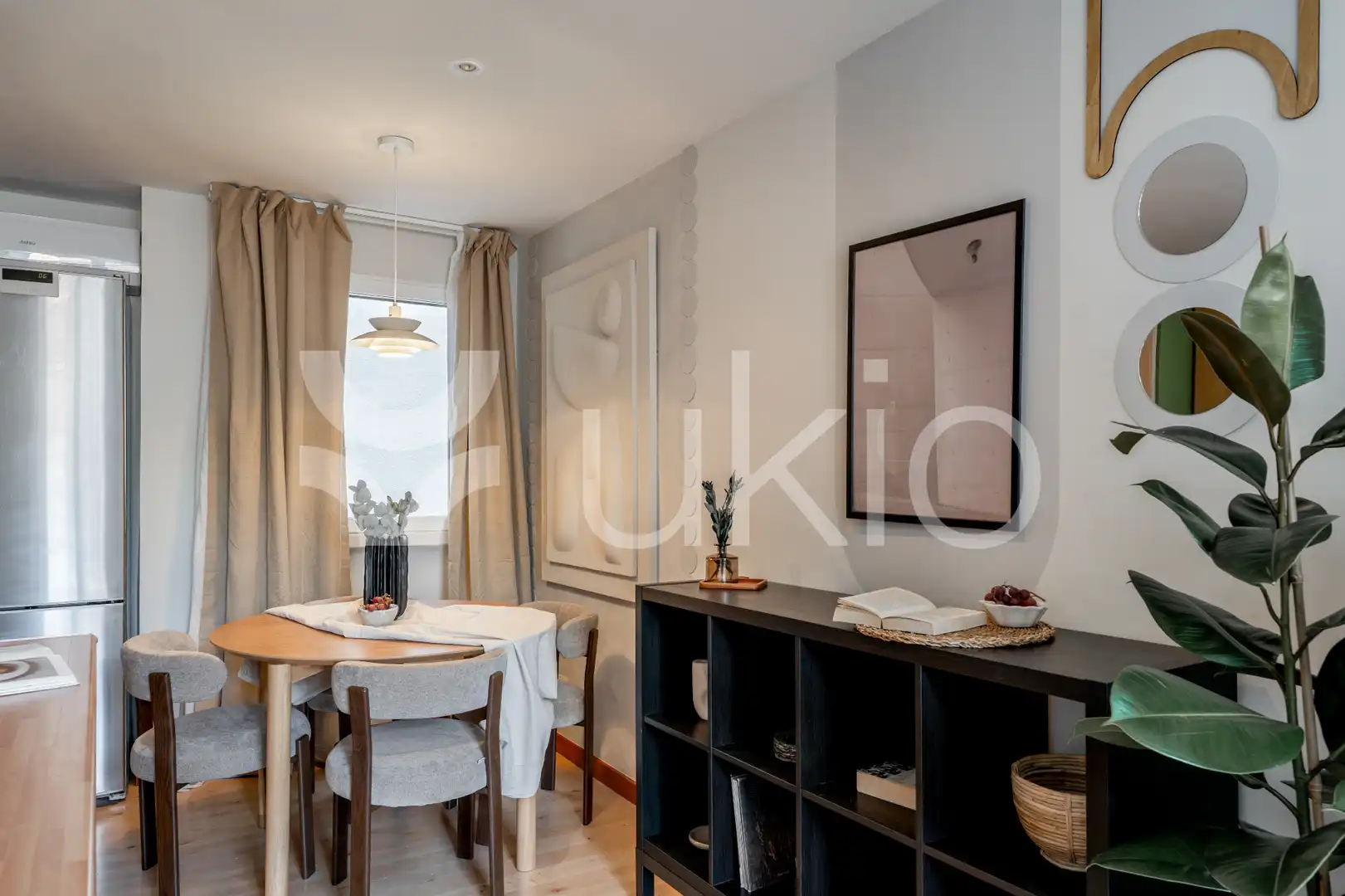 Habitación de Apartamento de alquiler en Madrid con Calefacción, Amueblado y Horno