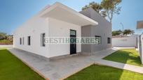 Exterior view of House or chalet for sale in Chiclana de la Frontera