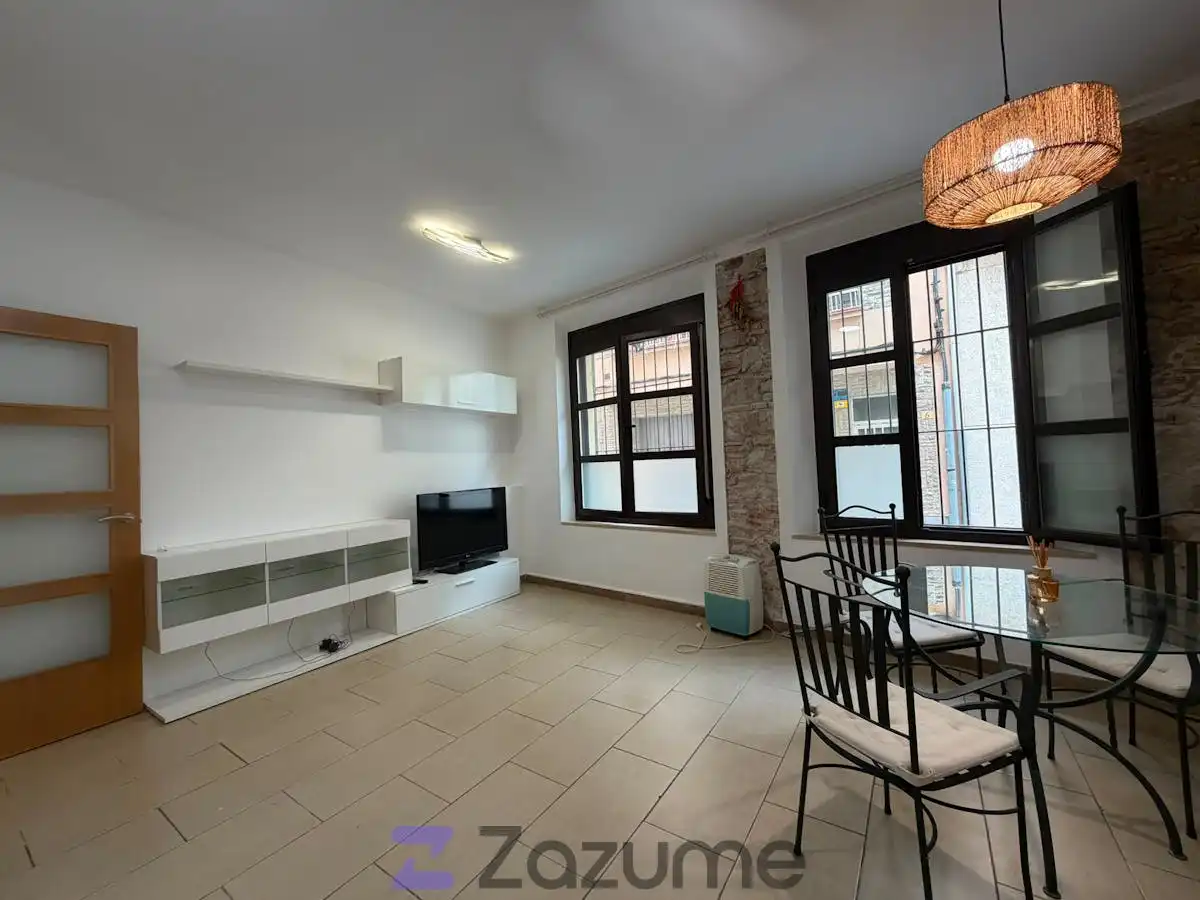 Wohnung zur Miete in Carrer Quarter, El Pedró