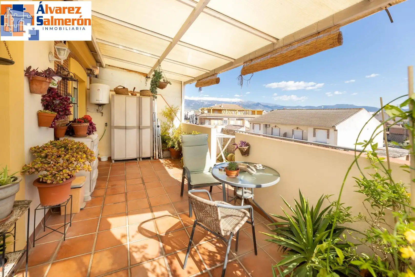 Terrasse von Dachboden zum Verkauf in Churriana de la Vega mit Terrasse und Abstellraum