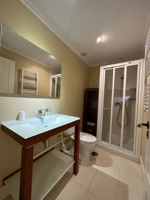 Wohnung zur Miete in Rúa da República de El Salvador, Ensanche - Sar