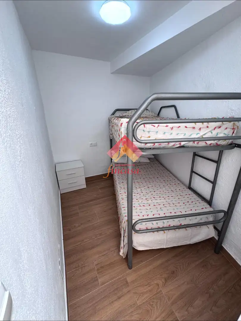 Schlafzimmer von Wohnung zur Miete in Ronda mit Heizung und Möbliert