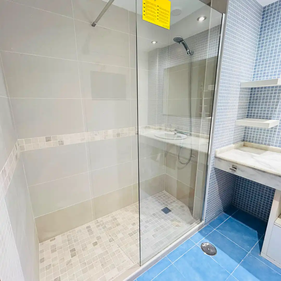 Badezimmer von Wohnungen zur Miete in Arona mit Klimaanlage, Terrasse und Möbliert