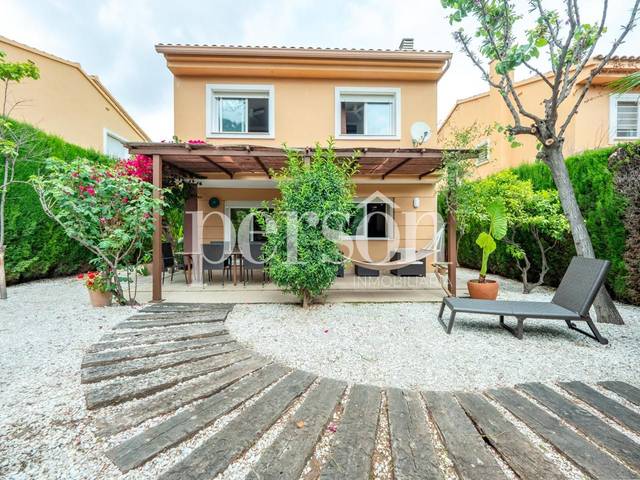 Casa-chalet en Alquiler en Montgó en Campolivar